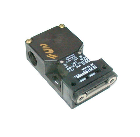 SCHMERSAL   AZ 16 ZVRK  INTERLOCK SAFETY SWITCH W/KEY