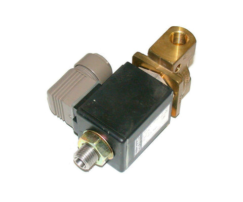 NEW BURKERT SOLENOID VALVE  1/4 NPT MODEL 355-C-04,0-E-MC
