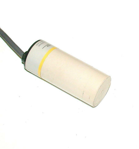 OMRON   E2K-C25MY1 CAPACITIVE  PROXIMITY SWITCH 90-250 VAC