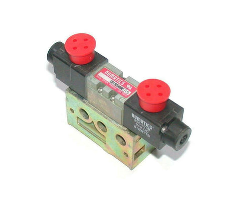 New Numatics   031SS400E  Solenoid Valve W/Manifold 24 VDC
