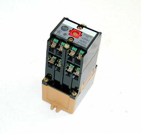 NEW ALLEN BRADLEY CONTROL RELAY 10 AMP MODEL 700-P800A1