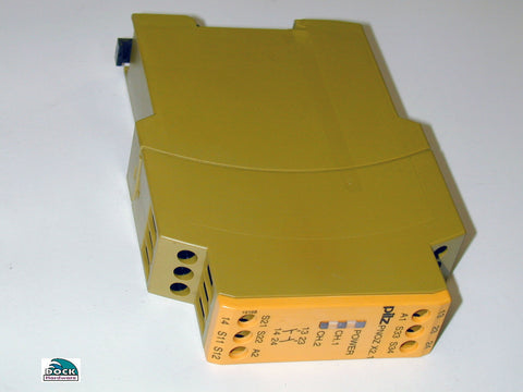 PILZ PN02 SAFETY GATE MONITOR / EMERGENCY STOP RELAY X2.1 24VAC/DC