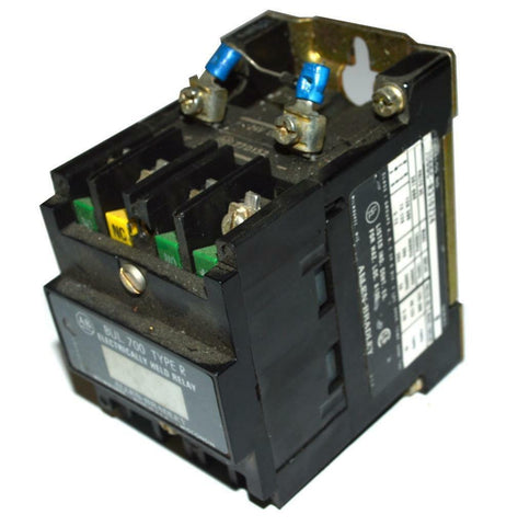 ALLEN BRADLEY 700DC-R310Z24 SERIES B HEAVY DUTY SEALED SWITCH RELAY 24 VDC