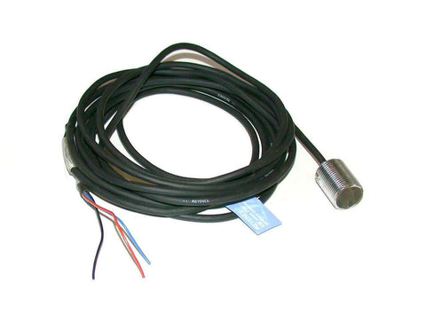 KEYENCE INDUCTIVE PROXIMITY SWITCH 12-30 VDC MODEL EM14AP    (4 AVAILABLE)