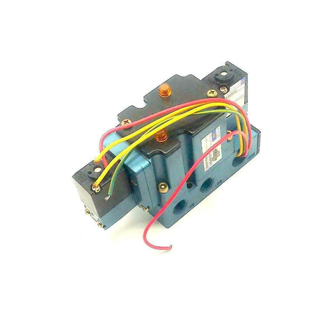 New Mac  6323D-211-PM-501DA  Solenoid Valve W/Manifold 24 VDC 6.0 Watts