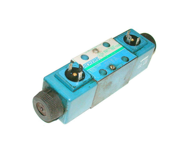 VICKERS HYDRAULIC SOLENOID VALVE 100 VAC MODEL DG4V3S33CMUT560