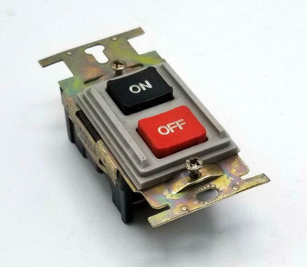 Panasonic BH0144 On/Off Switch 440 V 3 P