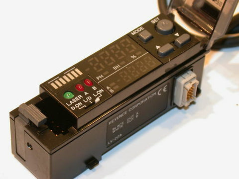 UP TO 20 KEYENCE DIGITAL LASER SENSOR AMPLIFIERS LV-22A  FREE SHIPPING