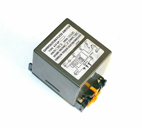 OMRON FLOATLESS SWITCH AND 8-PIN OCTAL SOCKET 61F-GP