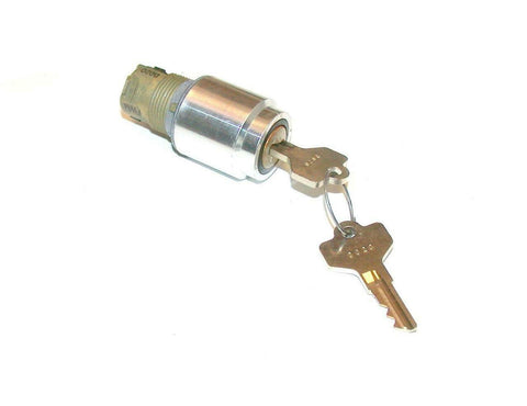 Allen Bradley  800EM-KR2103A  2-Position Key Switch Operator Spring Return