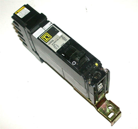 NICE SQUARE D 15 AMP 277 VAC SINGLE POLE CIRCUIT BREAKER MODEL FA14015A