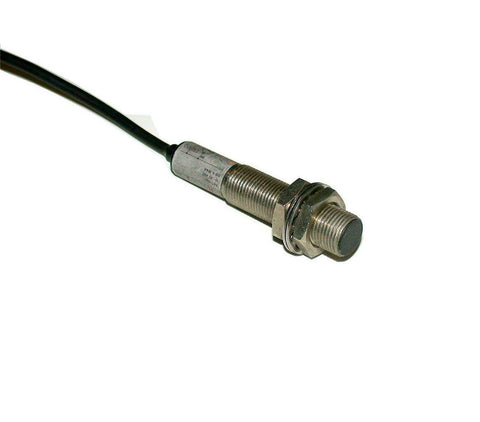 ALLEN BRADLEY INDUCTIVE PROXIMITY SWITCH 10-30 VDC  MODEL  871CN2A12