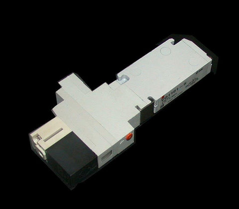 NEW SMC  VQ1101-5 PNEUMATIC SOLENOID VALVE 24 VDC
