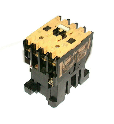 ALLEN BRADLEY MOTOR STARTER RELAY18 AMP MODEL 100-A18ND3
