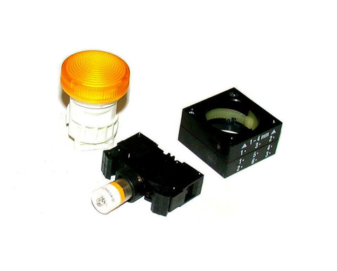 NEW SIEMENS AMBER PILOT LIGHT MODEL 3SB3236-6BA00  (2 AVAILABLE)