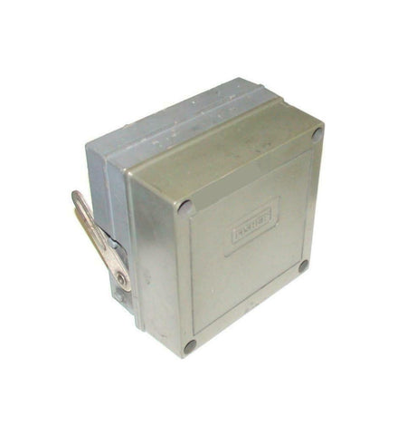 Fisher Controls  3582  Valve Positioner Supply 20 PSI Operating Range 3-15 PSI