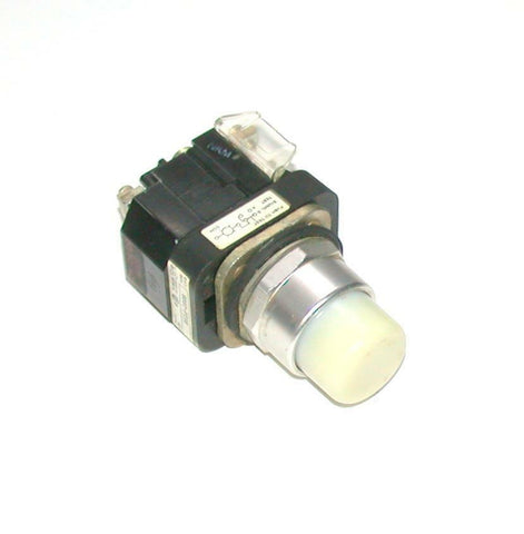 ALLEN BRADLEY  800T-PT16   WHITE ILLUMINATED MOMENTARY PUSHBUTTON  1 N.O. 1 N.C.