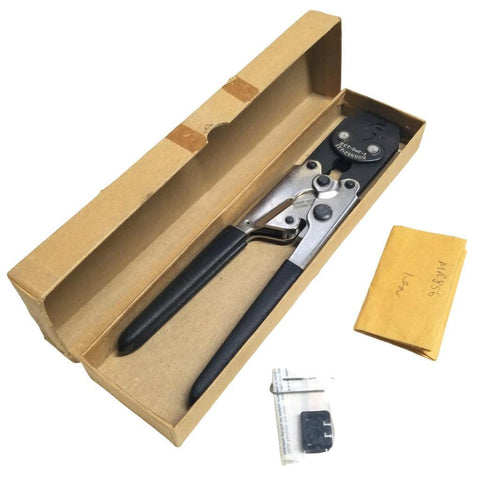 ITT-Cannon CCT-D*C-1 Hand Crimp Tool CCT-D-C-1 22-18 30-24 801-MS W/ Box