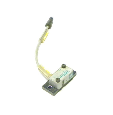 BALLUFF  BES 517 398-N0-L  INDUCTIVE PROXIMITY SWITCH 10-30 VDC