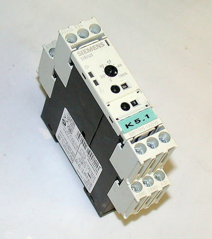 4 SIEMENS SOLID STATE TIMER RELAYS MODEL 3RP11505-1AQ3