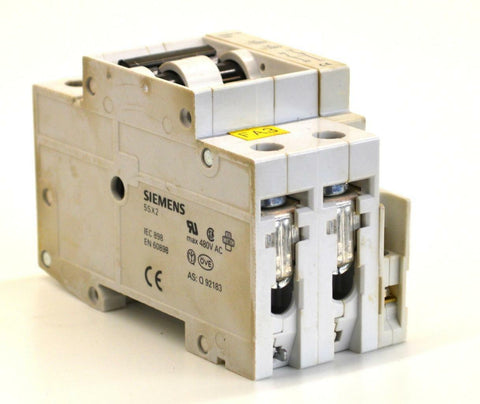 Siemens 5SX22 C3 2 Pole Circuit Breaker 3 Amp 480V W/ 5SX9100 Auxiliray Block