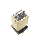 Omron  S3S-B10-US  Sensor Time Delay Relay Controller W/Socket 120/240 VAC