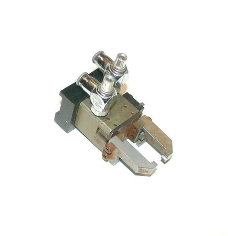 Robohand  RP-5  Pneumatic Air Grippers W/Flow Controls 1/8 NPT
