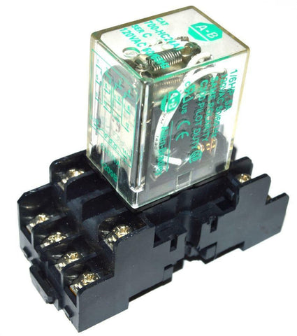 ALLEN BRADLEY 700-HC24A1 RELAY 120 VAC WITH RELAY SOCKET