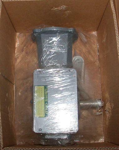 New Grove Gear Gold  BM226-2  Speed Reducer Gearbox 15: 1