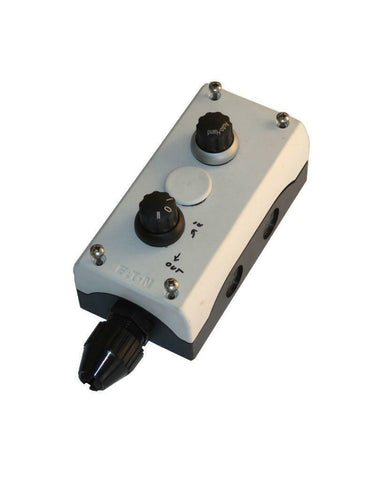 EATON IEC60947-5-1 PUSH BUTTON ENCLOSURE W/ 2 SELECTOR SWITCHES