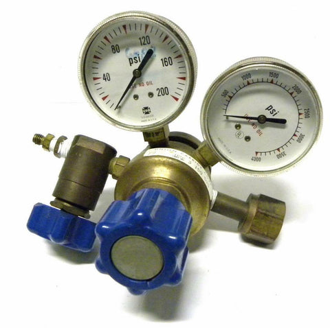UNION CARBIDE CORP. UPE 3 150 590 PRESSURE REGULATOR
