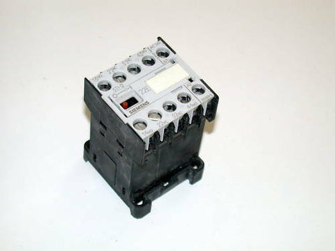 SIEMENS CONTROL RELAY 10 AMP MODEL 3TH20220AC2