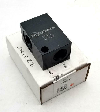 Sun Hydraulics FAJ/S Line Mount Manifold  (2 Available)
