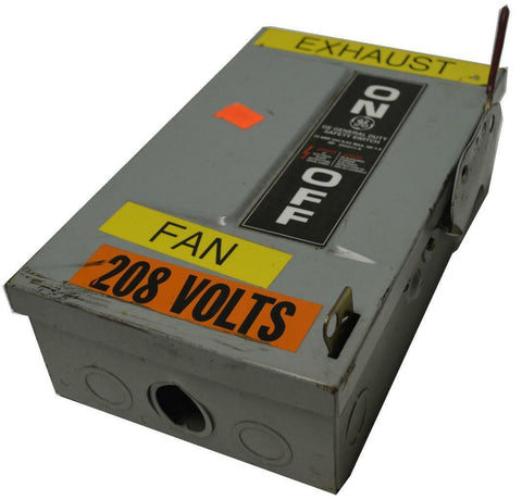GENERAL ELECTRIC 266211-A SAFETY SWITCH 30 AMP 240 VAC MAX