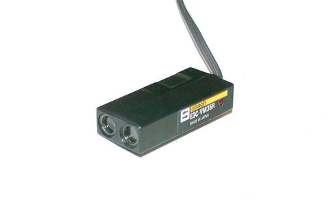 OMRON PHOTOELECTRIC SENSOR DEFINITE 35 MM MODEL E3C-VM35R