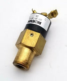 Nason SM-8C-8F/AT Oil Pressure Switch