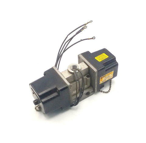 Parker  CCJ1137B01  Solenoid Valve 120 VAC  3/8 NPT 13.8 Watts