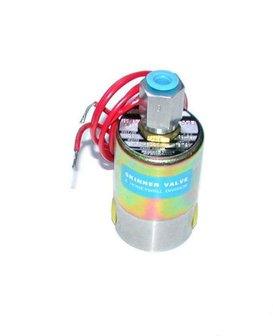 New Honeywell  Skinner  V5046920  Solenoid Valve  110/120 VAC 1/8 NPT 10 Watts
