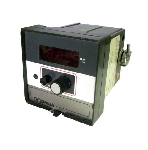 OMEGA SERIES 920 TYPE D921T27 TEMPERATURE CONTROLLER