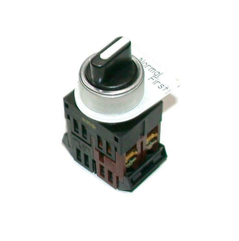 Fuji Electric  AH22-P  3-Position Maintained Selector Switch