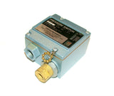 NEW KOENIG-PRETEMPCO PRESSURE SWITCH 15 AMP MODEL 01-911-72