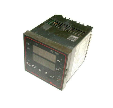 Dwyer   26111  Temperature Controller 100-240 VAC 2.5 Amp