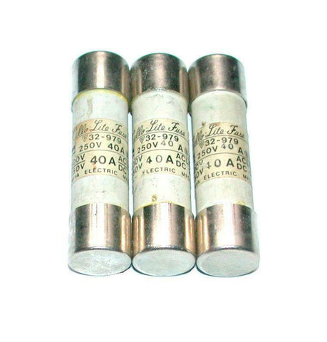 Lot of 3 Utsunomiya Cello-Lite  32-979  Fuses 40 Amp 250 VAC