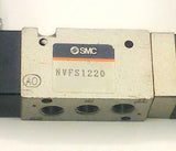 New SMC  NVFS1220  Solenoid Valve W/Electric Plugs 1/8 NPT 21-26 VDC