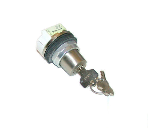 NEW ALLEN BRADLEY KEY OPERATED SWITCH MODEL 800T-H3205
