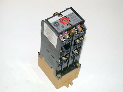 ALLEN BRADLEY CONTROL RELAY 10 AMP MODEL 700P600A1