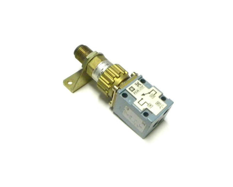 Telelmecanique  PXM-J117  XM2-JM030  Pressure Switch