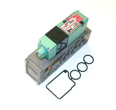 NEW NUMATICS SOLENOID VALVE 120 VAC   MODEL  0825A415K