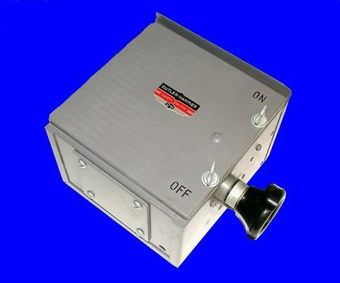 CUTLER-HAMMER SAFETY SWITCH 30 AMP 440 V  MODEL 4109H1A